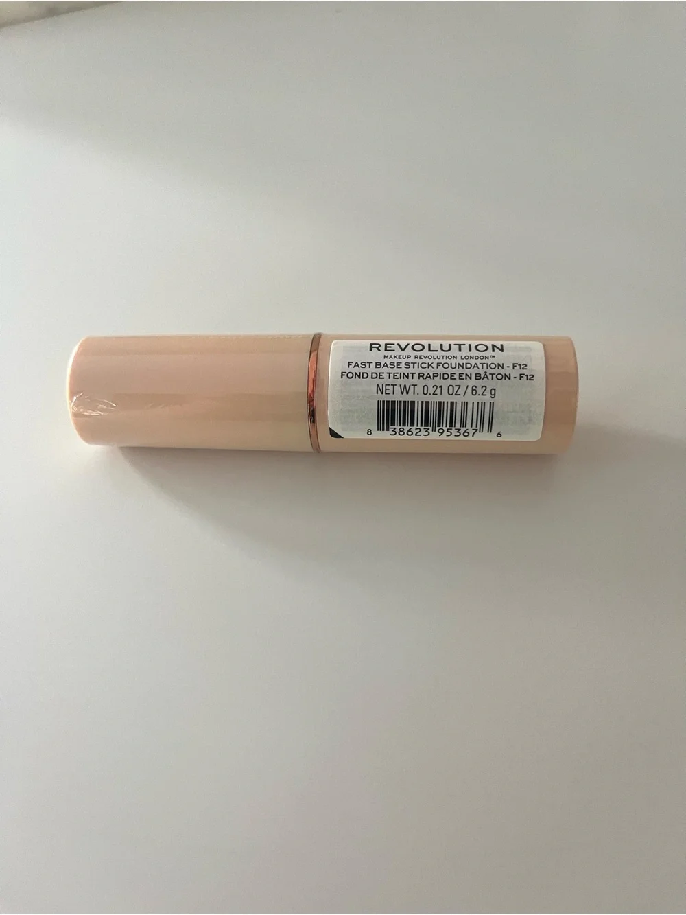 Makeup Revolution base f12 foundation